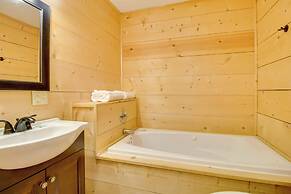 Cabin Getaway in Mountain View w/ Porch + Grill