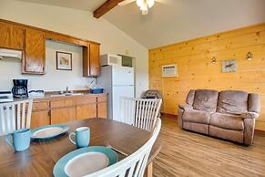 Close to River & Hiking: Cabin in Mountain View