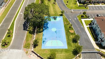 Spacious 4Bd Disney Dream With Resort Access at Lucaya 3210