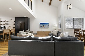 3094 Booth Falls Road 4 Bedroom Condo