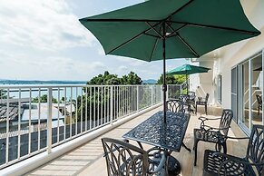 Four Season Resort Kouri