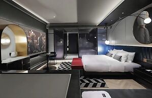 ISEYASHIYEGAOKONGJIUDIAN