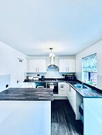 Gateshead Gem - Modern 3 Bedroom House