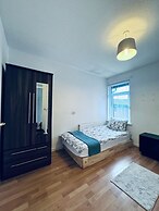 Gateshead Gem - Modern 3 Bedroom House