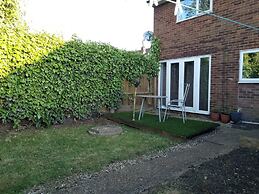 Charming Chestnut Cottage in Huntingdon
