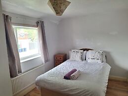 Charming Chestnut Cottage in Huntingdon