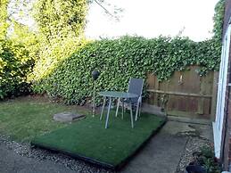 Charming Chestnut Cottage in Huntingdon