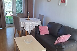 Charming Chestnut Cottage in Huntingdon