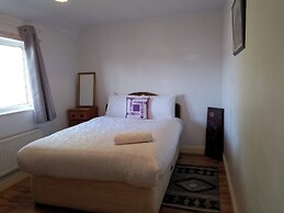 Charming Chestnut Cottage in Huntingdon