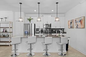 Magical Themed Home With Pool in Top Resort