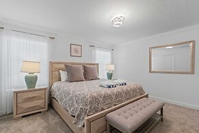 Magical Themed Home With Pool in Top Resort