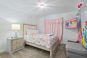 Magical Themed Home With Pool in Top Resort