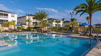 Magical Themed Home With Pool in Top Resort