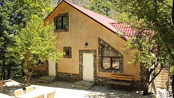 Quba Ugur Hotel
