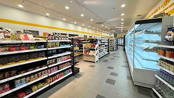 Heroes Home 8pax near Subway station