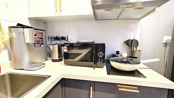 Heroes Home 8pax near Subway station