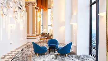 Heroes Home 8pax near Subway station