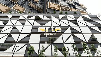 Heroes Home 8pax near Subway station