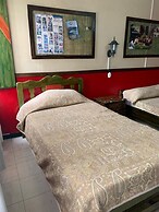 Hostal Flying Donkey
