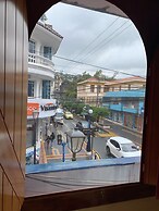 Hostal Flying Donkey