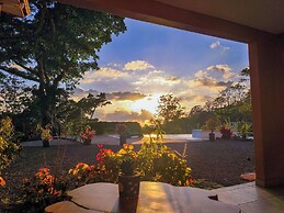 Vista Mundo Retreat Center & Boutique Hotel