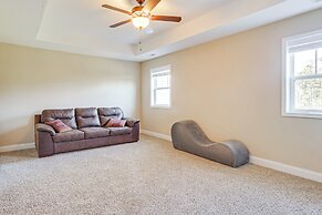 18 Mi to Pinehurst: Quiet + Spacious Family Home!