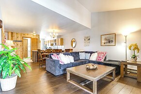 Walk to Main Street: Breck Condo w/ Balcony!