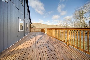 Home w/ River View & Game Room in Tidioute!