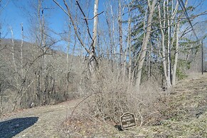 Home w/ River View & Game Room in Tidioute!