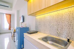 Cozy Stay and Comfort Studio at Evenciio Margonda Apartment