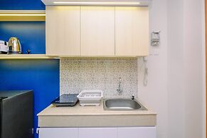 Comfy and Minimalist Studio with City View at Evenciio Margonda Apartm