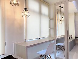 Restful Studio Room Pollux Chadstone Apartment