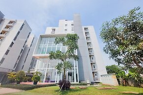 Cozy and Homey Studio (No Kitchen) at Apartment Aeropolis Residence
