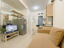 Good Deal and Comfy 2BR Apartment Green Pramuka City
