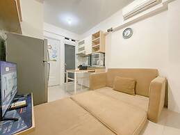 Good Deal and Comfy 2BR Apartment Green Pramuka City