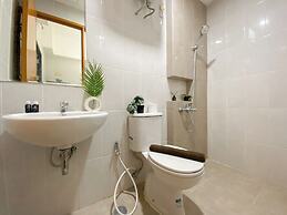 Minimalist And Cozy 1BR at Royal Heights Apartment