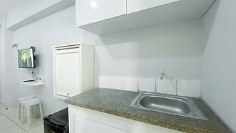 Stunning and Comfy Studio at Green Bay Pluit Apartment