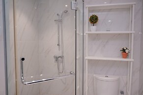 Warm and Spacious 1BR at Branz BSD City Apartment