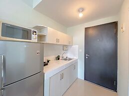 Contemporary Designed Studio Apartment Park View Condominium