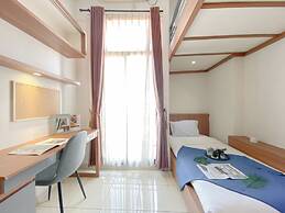 Tidy Trendy Studio Apartment Dave