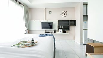 Cozy Studio Apartment at Casa De Parco near ICE BSD