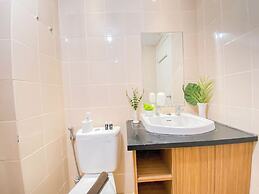 Cozy and Simply 2BR Apartment at Parahyangan Residence