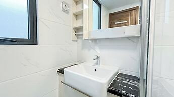 Brand New 3BR at Sky House BSD Apartment