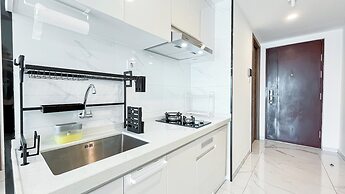 Brand New 3BR at Sky House BSD Apartment