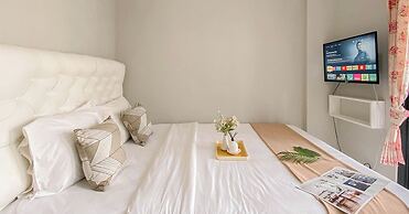 Cozy 1BR without Living Room at Royal Heights Apartment