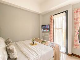 Cozy 1BR without Living Room at Royal Heights Apartment