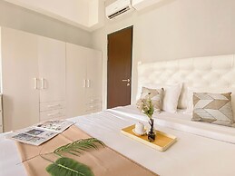 Cozy 1BR without Living Room at Royal Heights Apartment