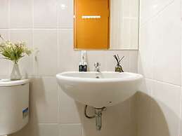 Cozy 1BR without Living Room at Royal Heights Apartment