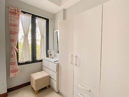 Cozy 1BR without Living Room at Royal Heights Apartment