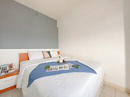 Comfy 1BR Apartment with Extra Room at Green Pramuka City near Mall